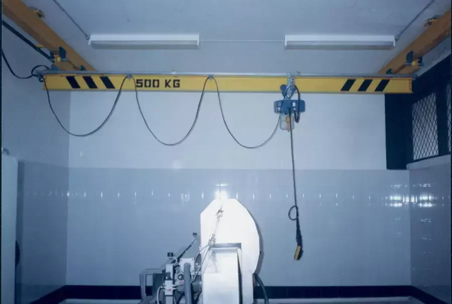 Puente grúa de baja capacidad