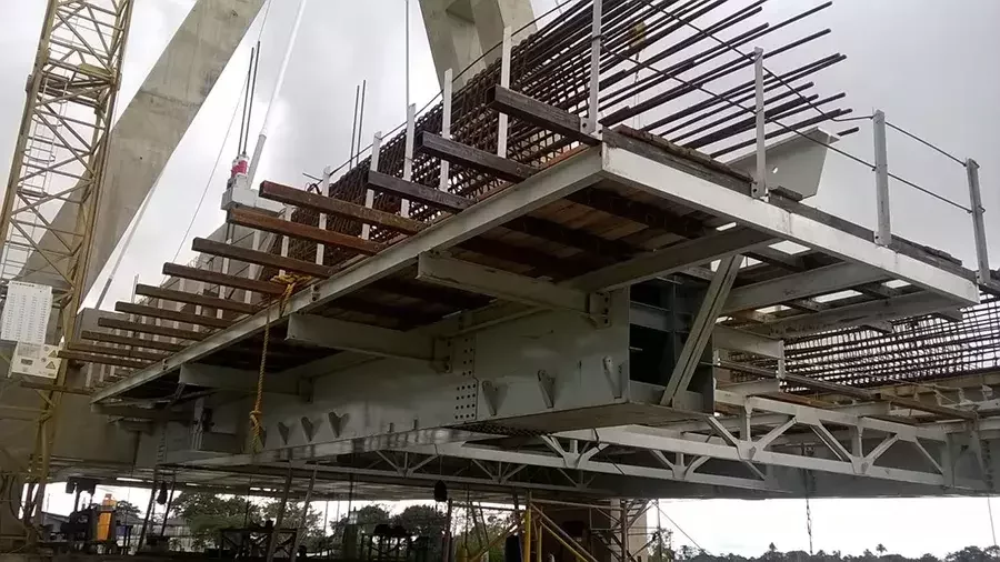 Estructura metálica puente vehicular